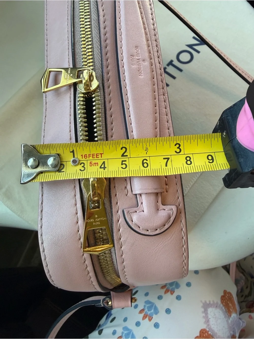 ✨ Louis Vuitton Saintonge Monogram Crossbody Bag – Rose Ballerine / Pink Trim ✨ - Picture 4 of 11